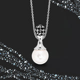 La Mode Necklace / Pendant
